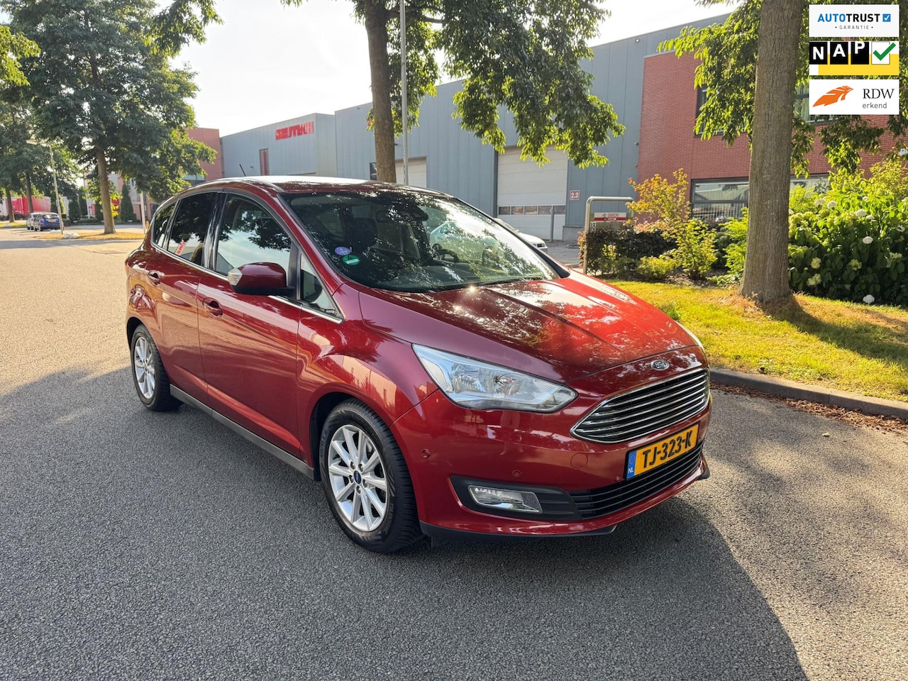 Ford C-Max - 1.5 Titanium nieuwe model eerste eigenaar - AutoWereld.nl