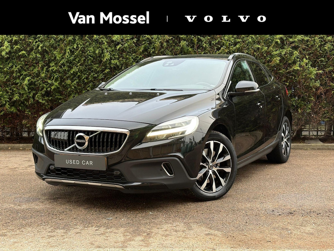 Volvo V40 Cross Country - 1.5 T3 Polar+ Luxury 1.5 T3 Polar+ Luxury - AutoWereld.nl