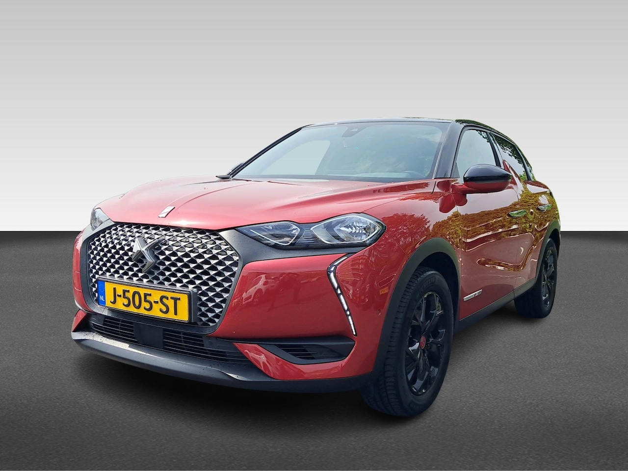 DS 3 Crossback - E-TENSE 136pk Performance Line / Camera / Climate Controle / Navigatie - AutoWereld.nl
