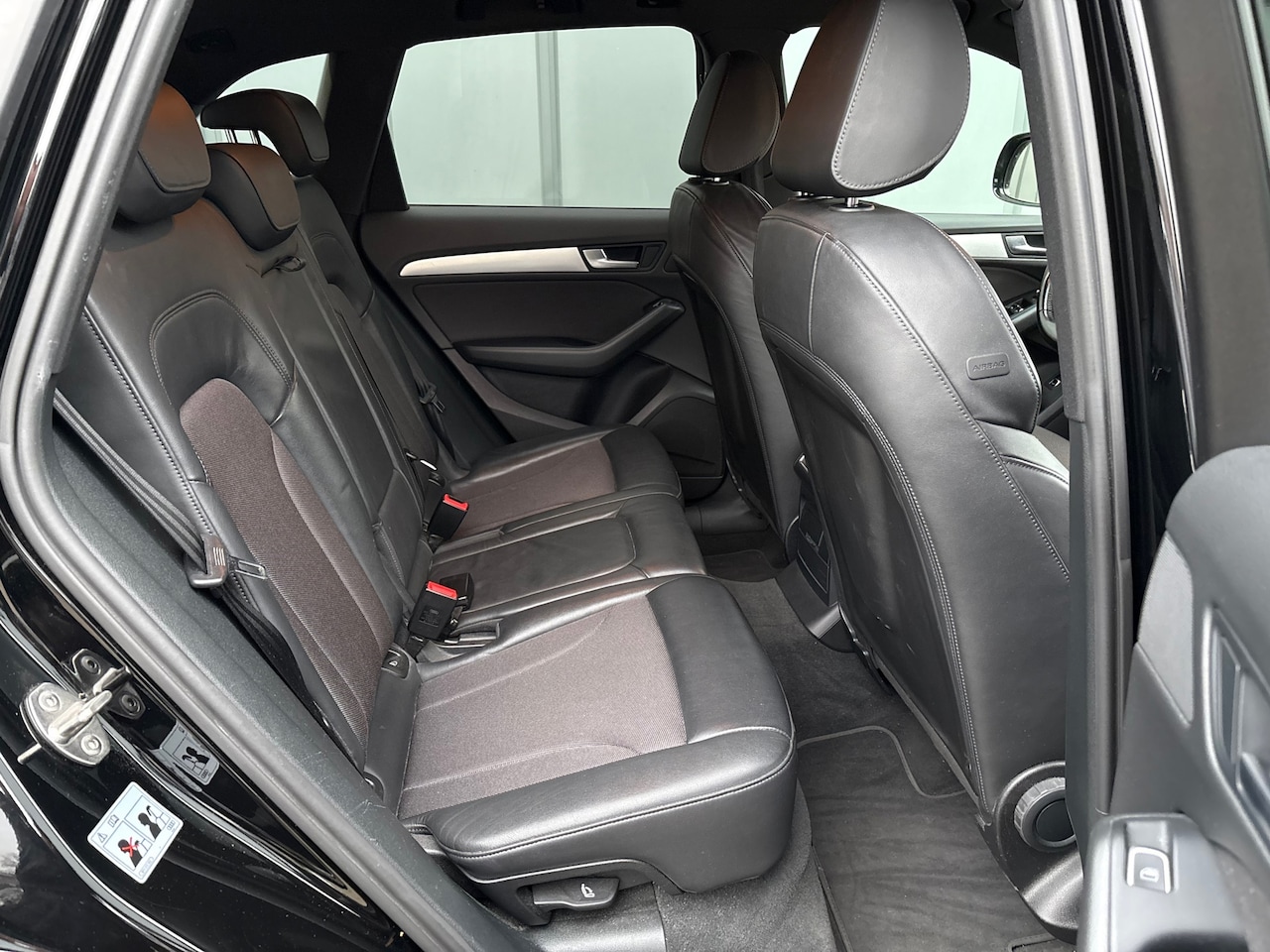 Audi Q5 - 2.0 TDI quattro Adrenalin Sport AUTOMAAT//CLIMA//NAVI//CRUISE//PDC//TREKHAAK//QUATTRO