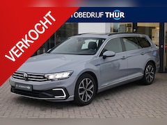 Volkswagen Passat Variant - 1.4 TSI PHEV GTE Business Panoramadak wegklapbare trekhaak zwarte dakhemel achteruitrijcam