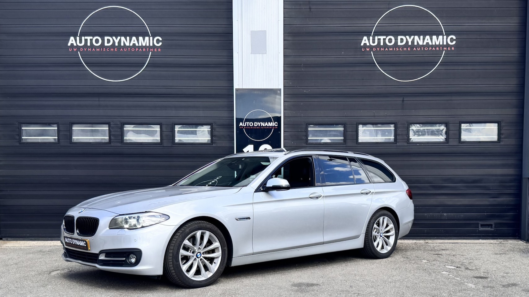 BMW 5-serie Touring - 520i M Sport Edition High Executive - AutoWereld.nl