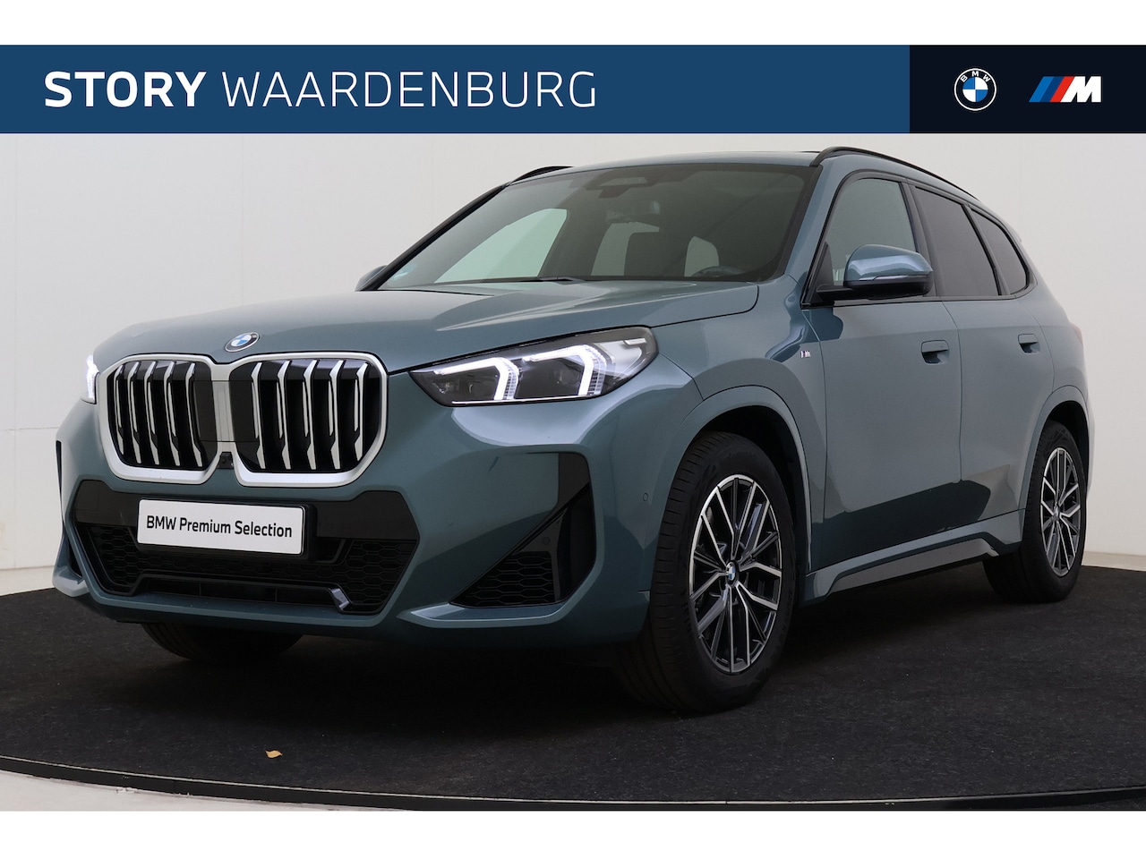 BMW X1 - xDrive23i High Executive M Sport Automaat / Panoramadak / Trekhaak / Sportstoelen / Adapti - AutoWereld.nl