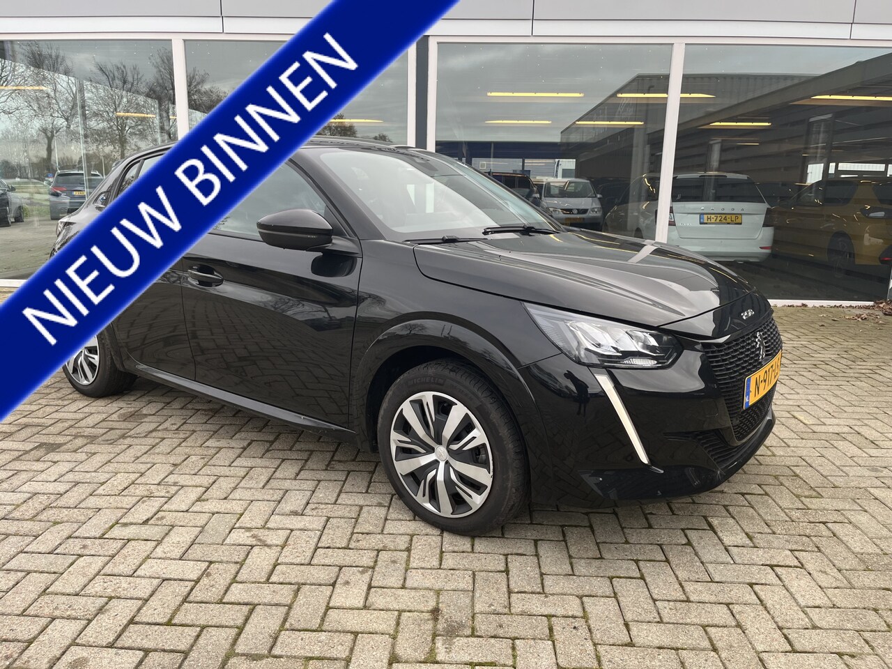 Peugeot e-208 - EV Active Pack 50 kWh Carplay / Clima / Cruise - AutoWereld.nl