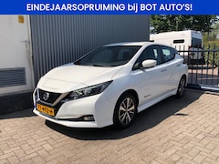 Nissan LEAF - Acenta 40 kWh / NAVIGATIE / CAMERA / LMV / PDC / NL-AUTO / ECC
