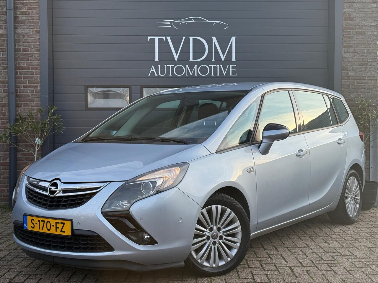 Opel Zafira Tourer - 1.4 Innovation 7p.|NAVI|TREKHAAK|CLIMATE - AutoWereld.nl