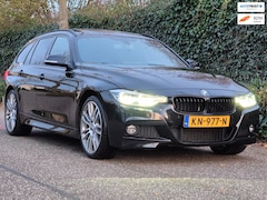 BMW 3-serie Touring - M Sport X-drive Apple CarPlay Panorama dealer onderhouden NAP 320i xDrive M Sport