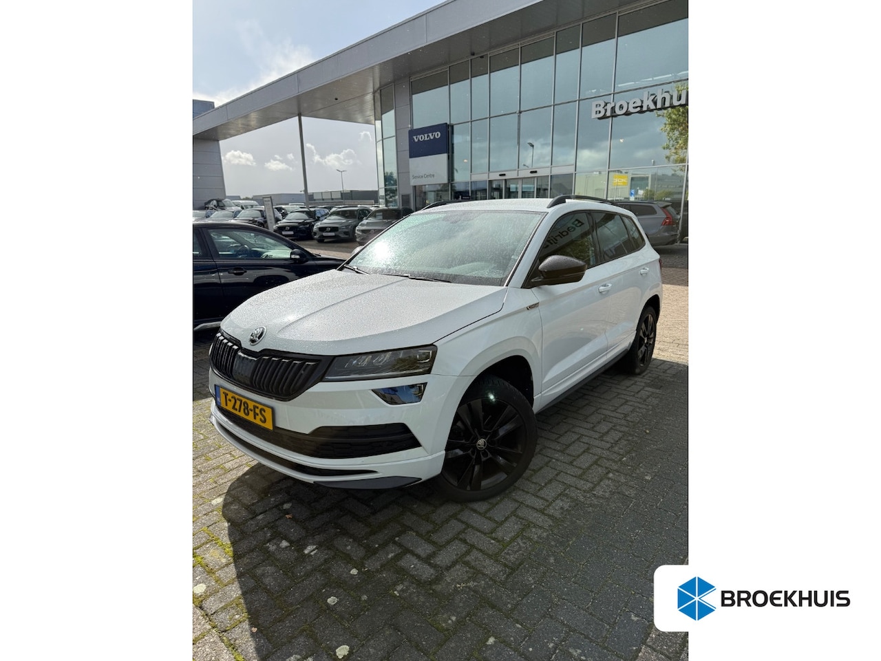Skoda Karoq - 1.5 TSI 150 pk ACT Sportline Business 7-DSG | Achteruitrijcamera | Elektrische achterklep - AutoWereld.nl