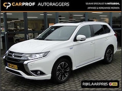 Mitsubishi Outlander - 2.0 PHEV Instyle+ | Leer | Trekhaak | Schuifdak