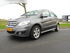 Mercedes-Benz B-klasse - 200 K. Avantgarde Climate Control Automaat