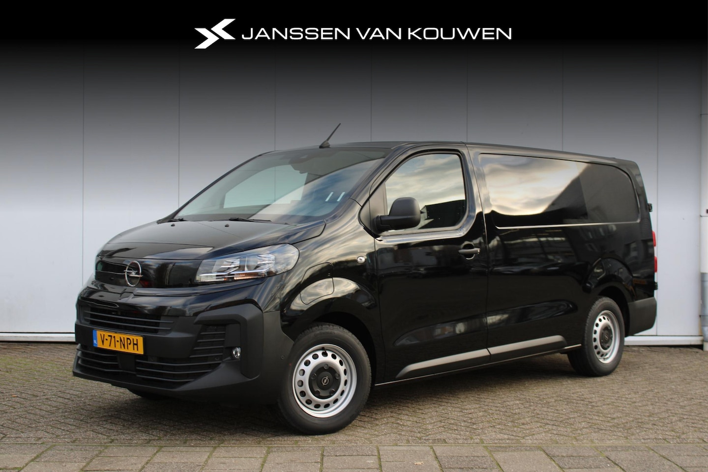 Opel Vivaro Electric - L3 136 pk 75 kWh Parkeercamera / Carplay / Cruise-control - AutoWereld.nl
