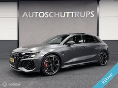 Audi RS3 - 2.5 TFSI RS 3 quattro RS Dynamic / Keramisch / Panorama / 1e Eigenaar / Matrix