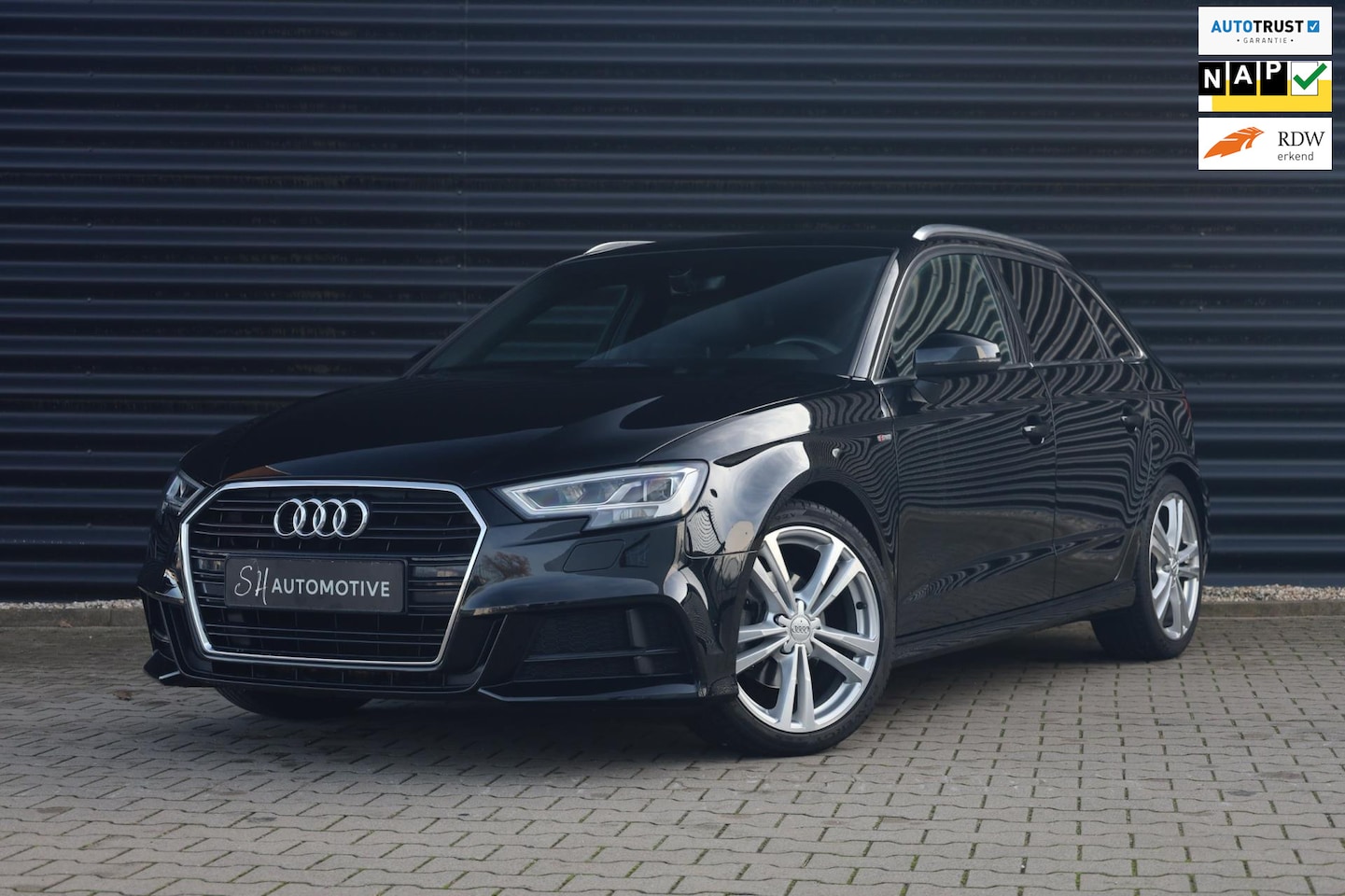 Audi A3 Sportback - 35 TFSI CoD Sport 3x S-Line / CARPLAY / VIRTUAL / STOELVERWARMING - AutoWereld.nl