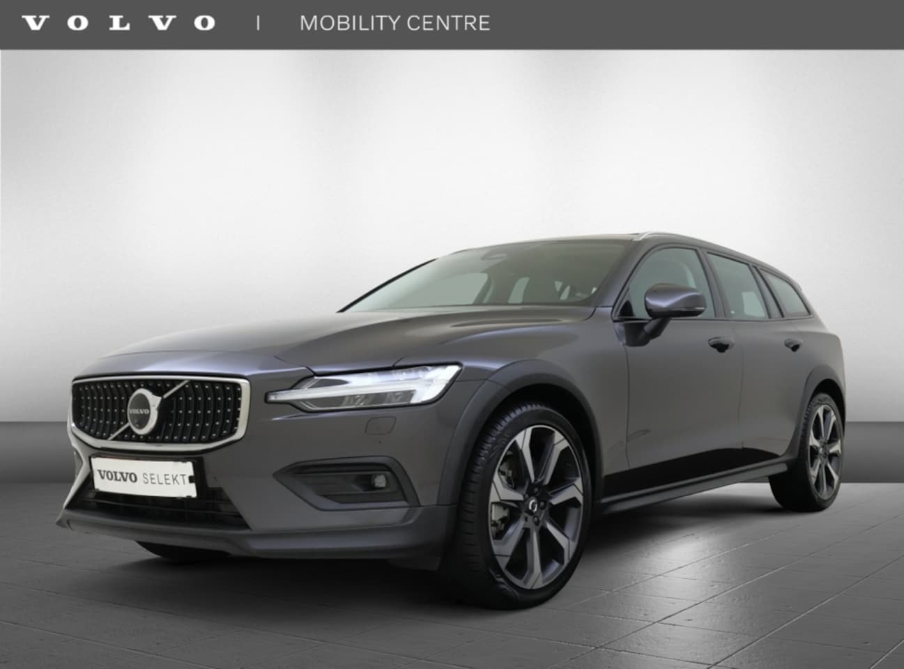 Volvo V60 Cross Country - 2.0 B5 AWD Ult. | All-Seasonbanden | Massagefunctie | 360 camera - AutoWereld.nl