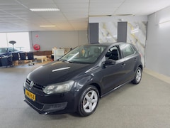 Volkswagen Polo - 1.2-12V Comfortline Apk Nieuw, Airco, Carplay, N.A.P, Lm velgen, 5Deurs, 2 sleutels + Boek