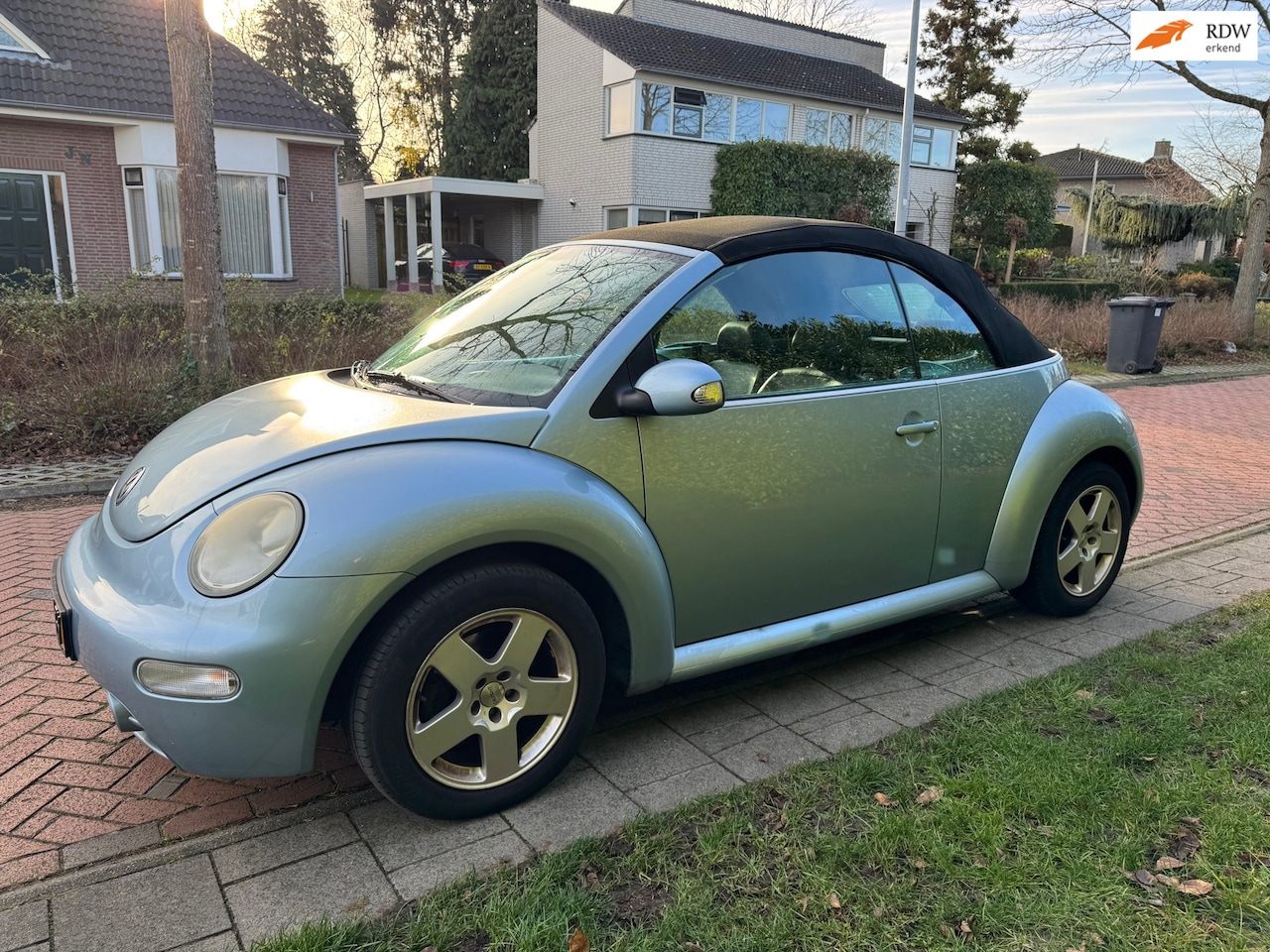 Volkswagen New Beetle Cabriolet - 2.0, met airco, lederen bekleding, APK 07-08-2026. - AutoWereld.nl
