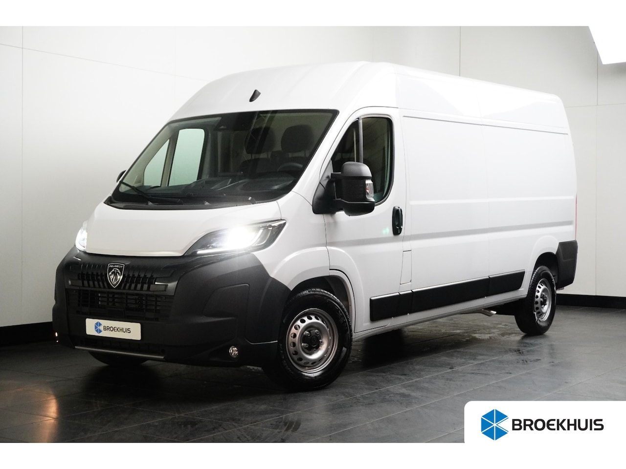 Peugeot Boxer - L3H2 3.5T Heavy 2.2 BlueHDi 180PK Automaat | Achteruitrijcamera | Pakket Techno 10"NAV | P - AutoWereld.nl