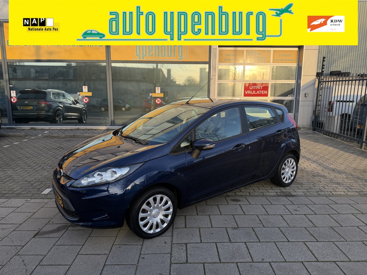 Ford Fiesta - 1.25 Titanium * 44.942 Km *Airco * 5 Deurs * NIEUWSTAAT * - AutoWereld.nl