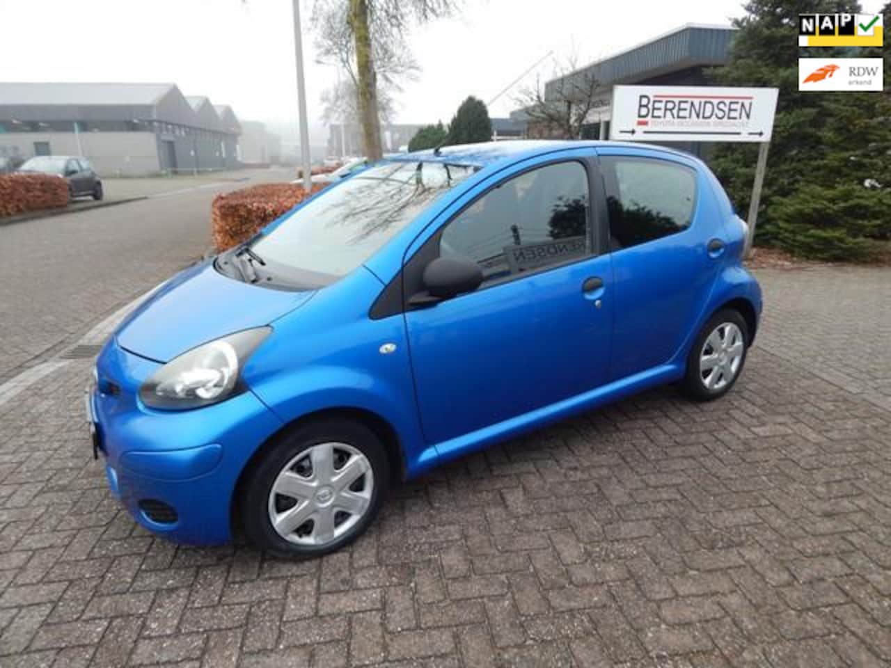 Peugeot 107 - 1.0-12V XS 5 DRS AIRCO - AutoWereld.nl