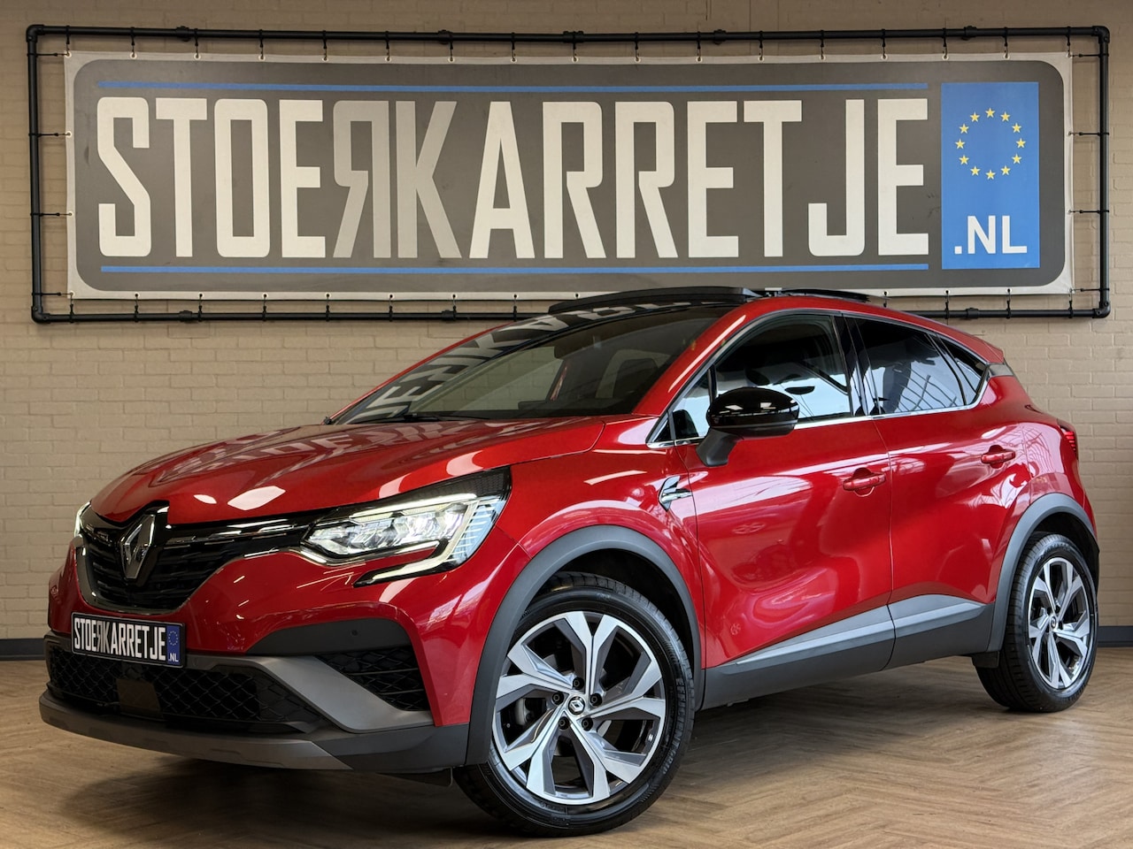 Renault Captur - 1.3 TCe 160 R.S. Line | Groot Navi | Pano | Camera | Stoelverwarming | Led | 18" | 100% De - AutoWereld.nl