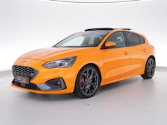 Ford Focus - ST-3 2.3 280pk PERFORMANCE PACK |dealer onderhouden|panoramadak|B&O|HUD|adaptive cruise co