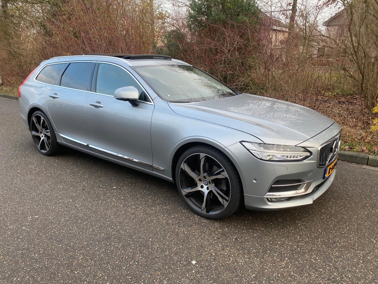 Volvo V90 - 2.0 T6 AWD Inscription Full options! - AutoWereld.nl
