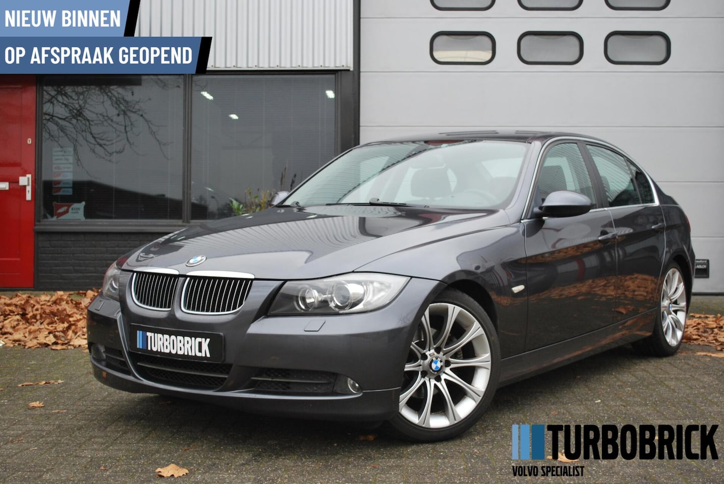BMW 3-serie - 325i High Executive | 6-bak | afn. trekhaak | Clima | 18" LMV | Youngtimer - AutoWereld.nl