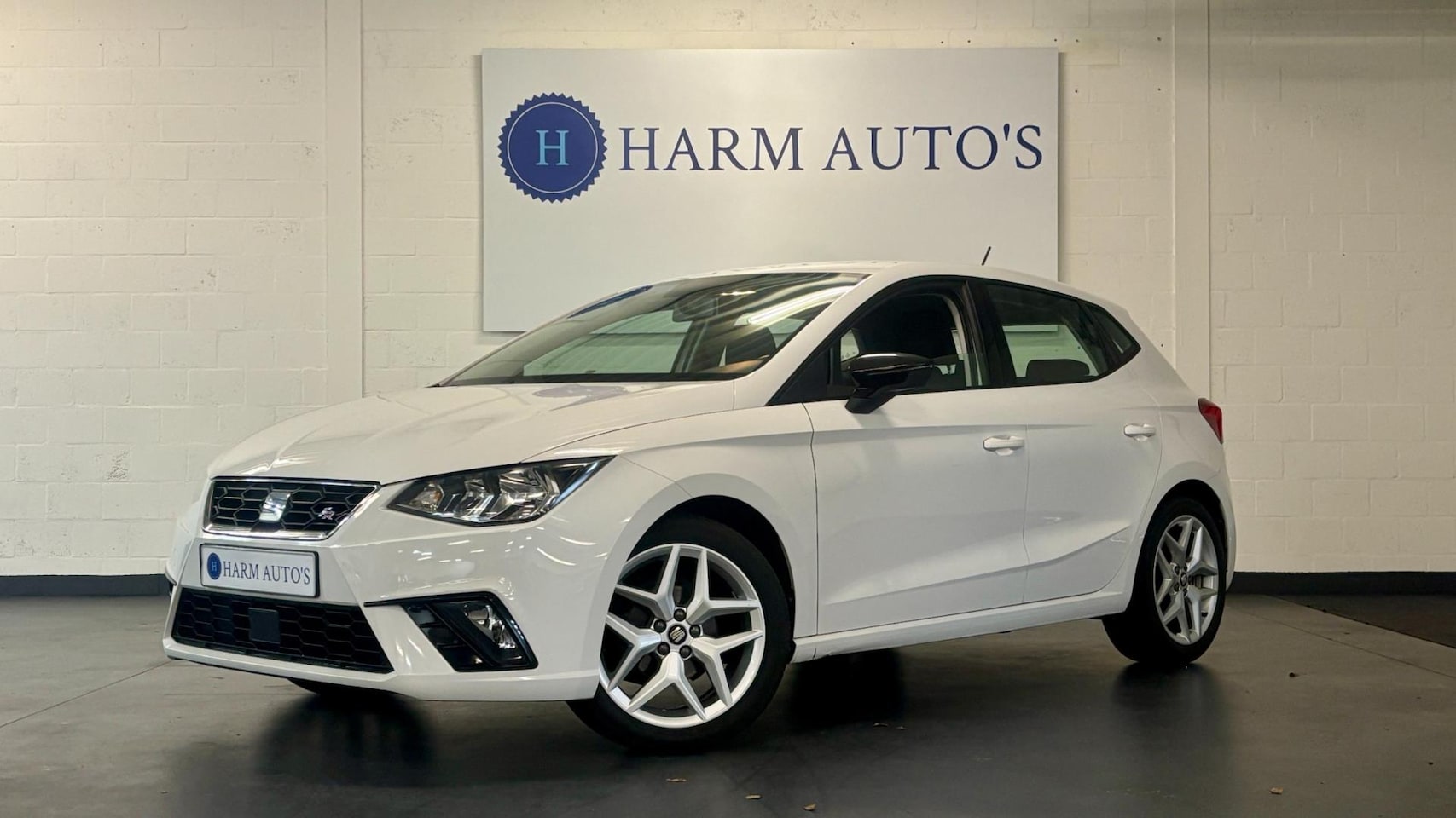 SEAT Ibiza - 1.0 TSI FR Navi / Cruise / Climate / PDC / LED / Carplay / '17' - AutoWereld.nl