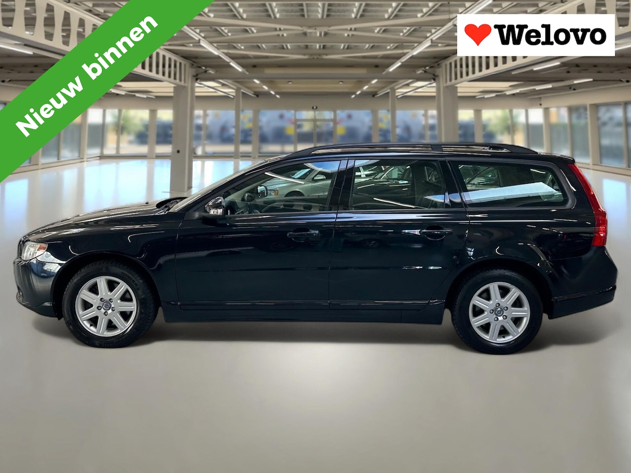 Volvo V70 - 2.5T Momentum Incl. BTW, Rijklaar+Garantie... - AutoWereld.nl