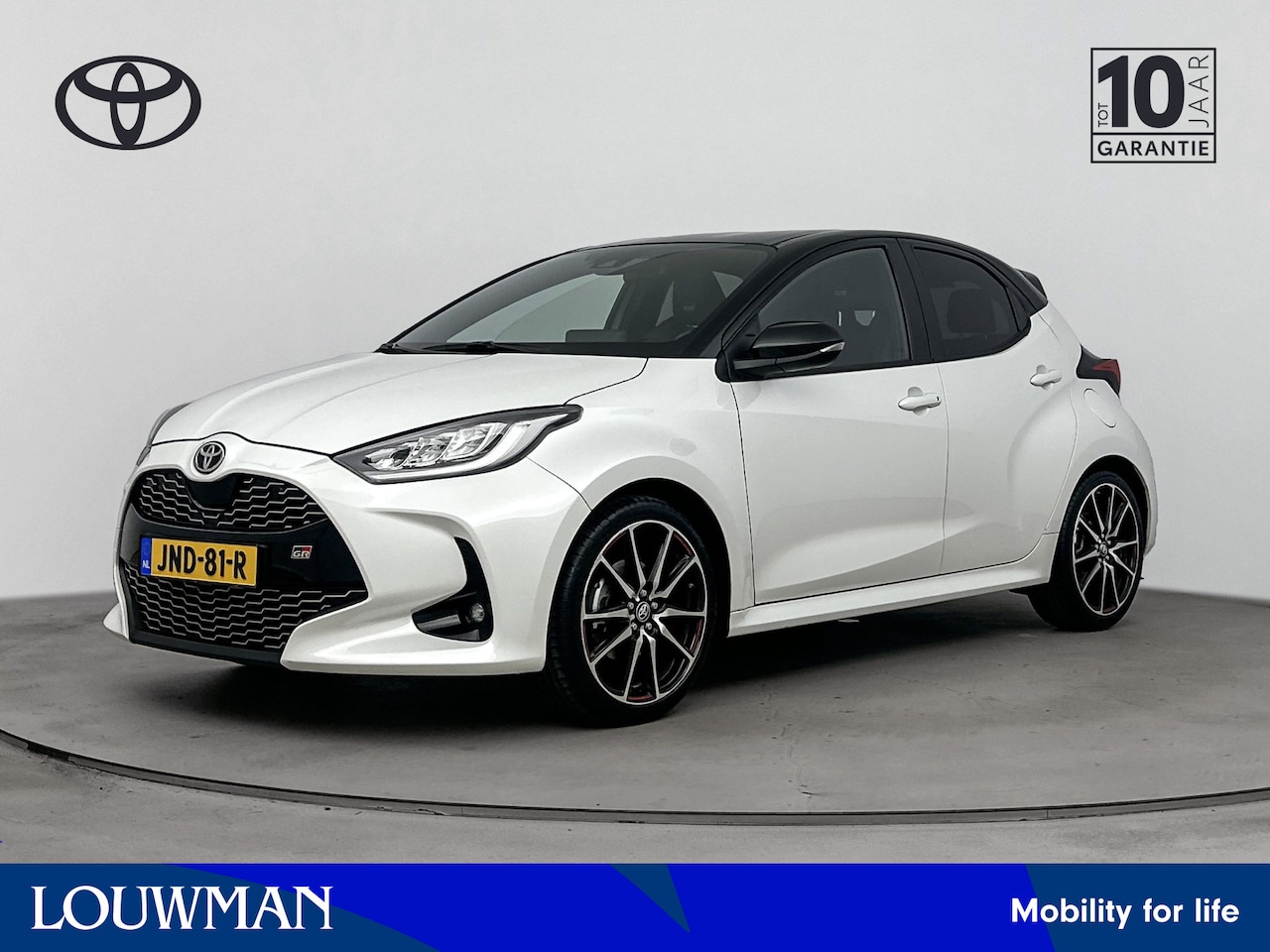 Toyota Yaris - 1.5 Hybrid GR Sport Limited | Parkeercamera | Sportstoelen | Apple Carplay -/ Android Auto - AutoWereld.nl