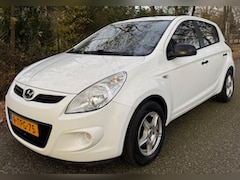 Hyundai i20 - 1.2i ActiveVersion 2009 AIRCO 5-DRS ERG FIJNE AUTO