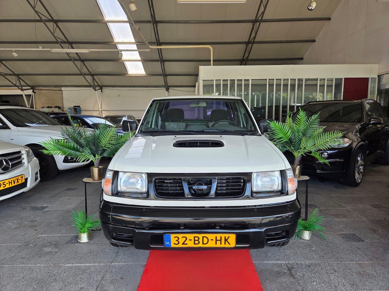 Nissan Pick-up - 2.5 TDi 4x4 King Cab 2002 NAP! - AutoWereld.nl