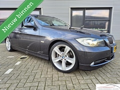 BMW 3-serie Touring - 325i Executive PANORAMADAK XENON 18" PDC