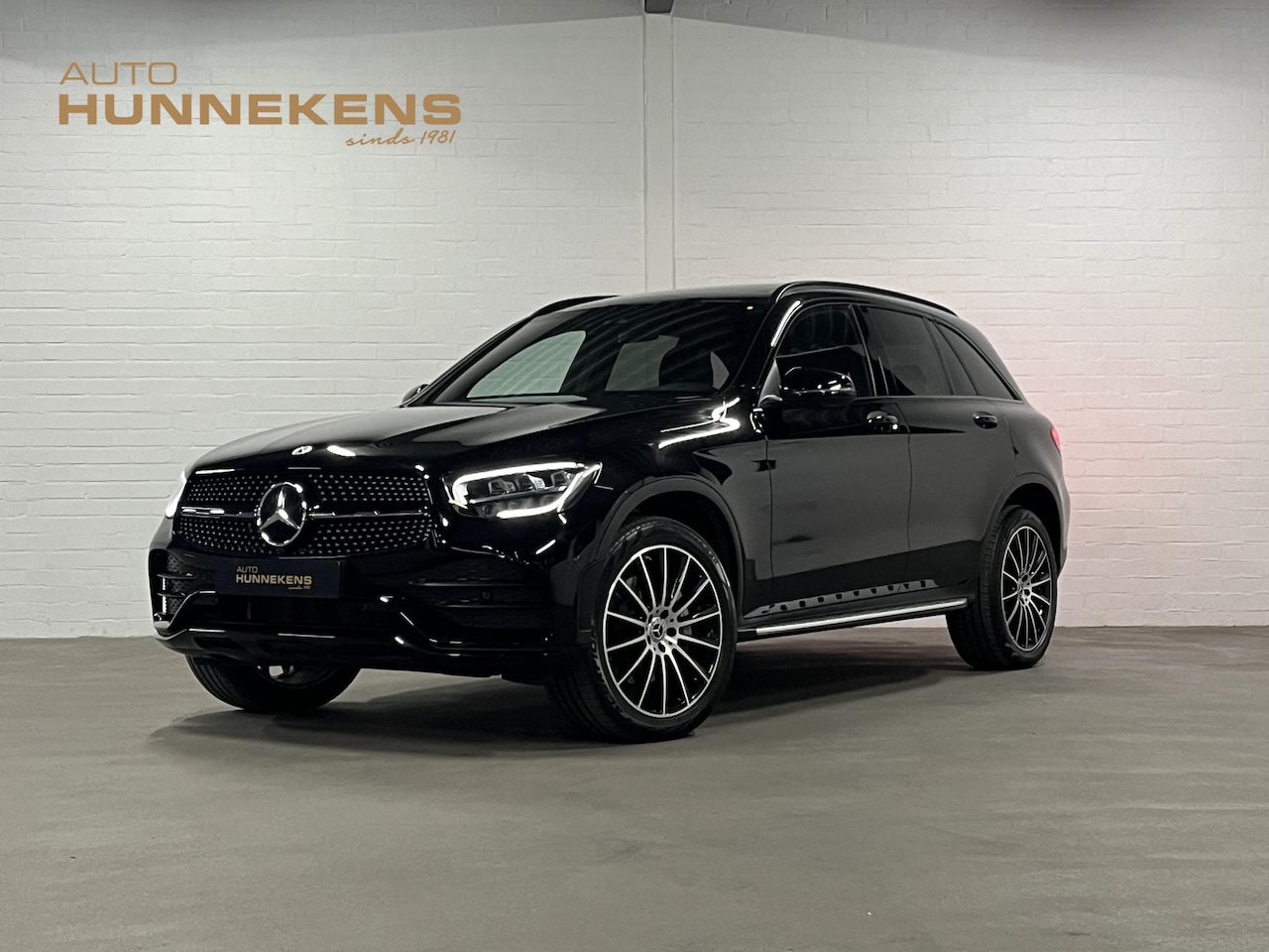 Mercedes-Benz GLC-klasse - 300e 4MATIC Trekhaak | Adaptive Cruise control | Open dak | Memory seats | Ambiente verlic - AutoWereld.nl