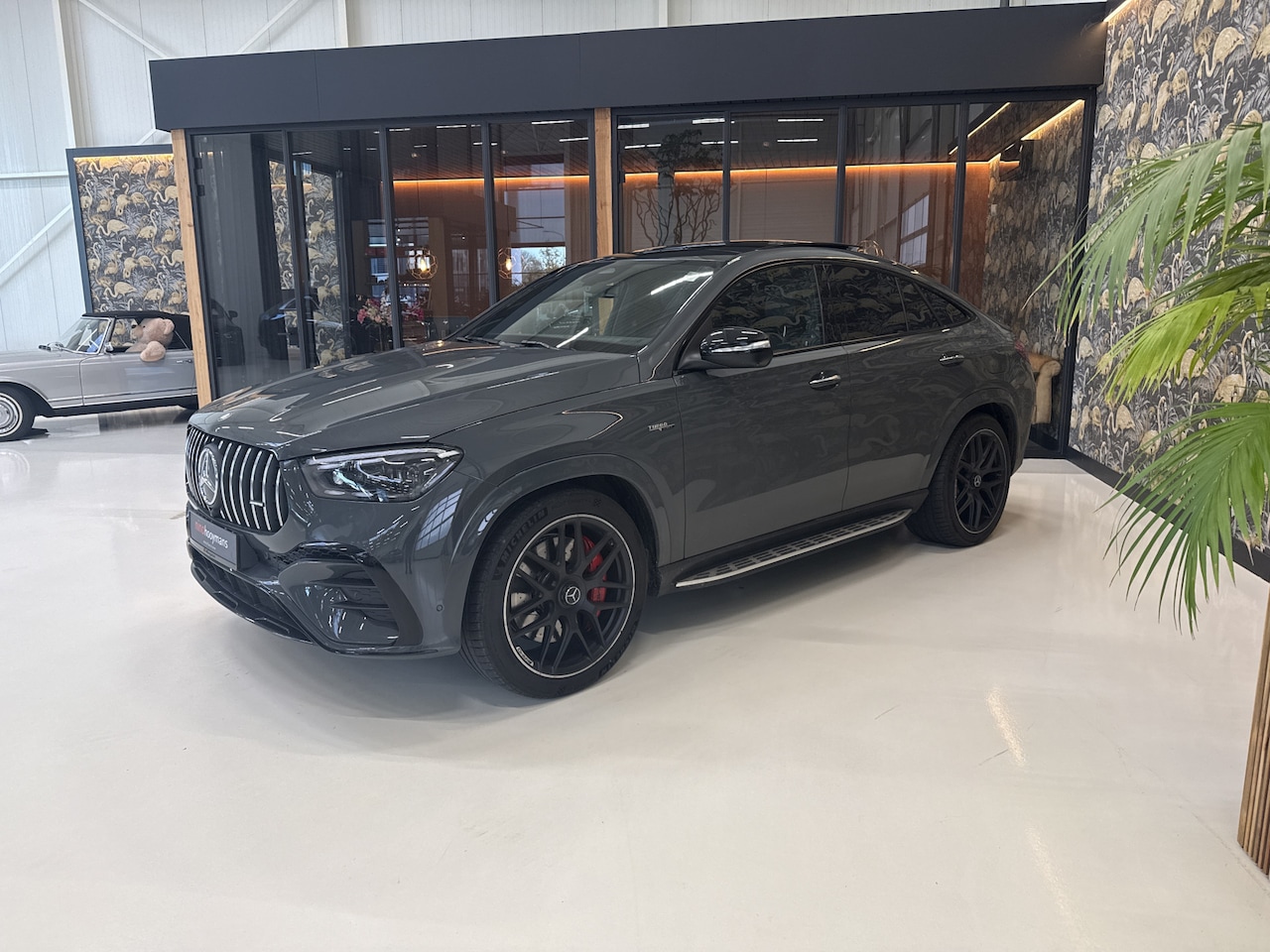 Mercedes-Benz GLE-Klasse Coupé - AMG 53 Hybrid 4MATIC+ | 360 | Ventilatie | Burmester | Grafietgrijs | Trekhaak |Pano | - AutoWereld.nl
