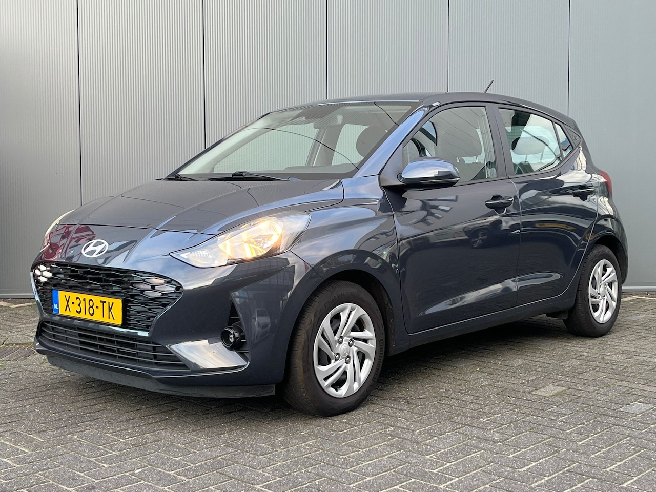 Hyundai i10 - 1.0 66pk Comfort Smart | LED | Airco | Carplay | Camera | Navigatie | Bluetooth | Cruiseco - AutoWereld.nl