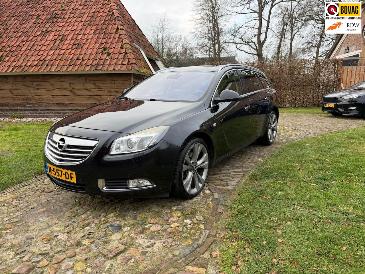 Opel Insignia Sports Tourer - 2.8 T Sport 4x4-20"-LEER-NAVI-STOELVERW/KOELING-INFINITY - AutoWereld.nl