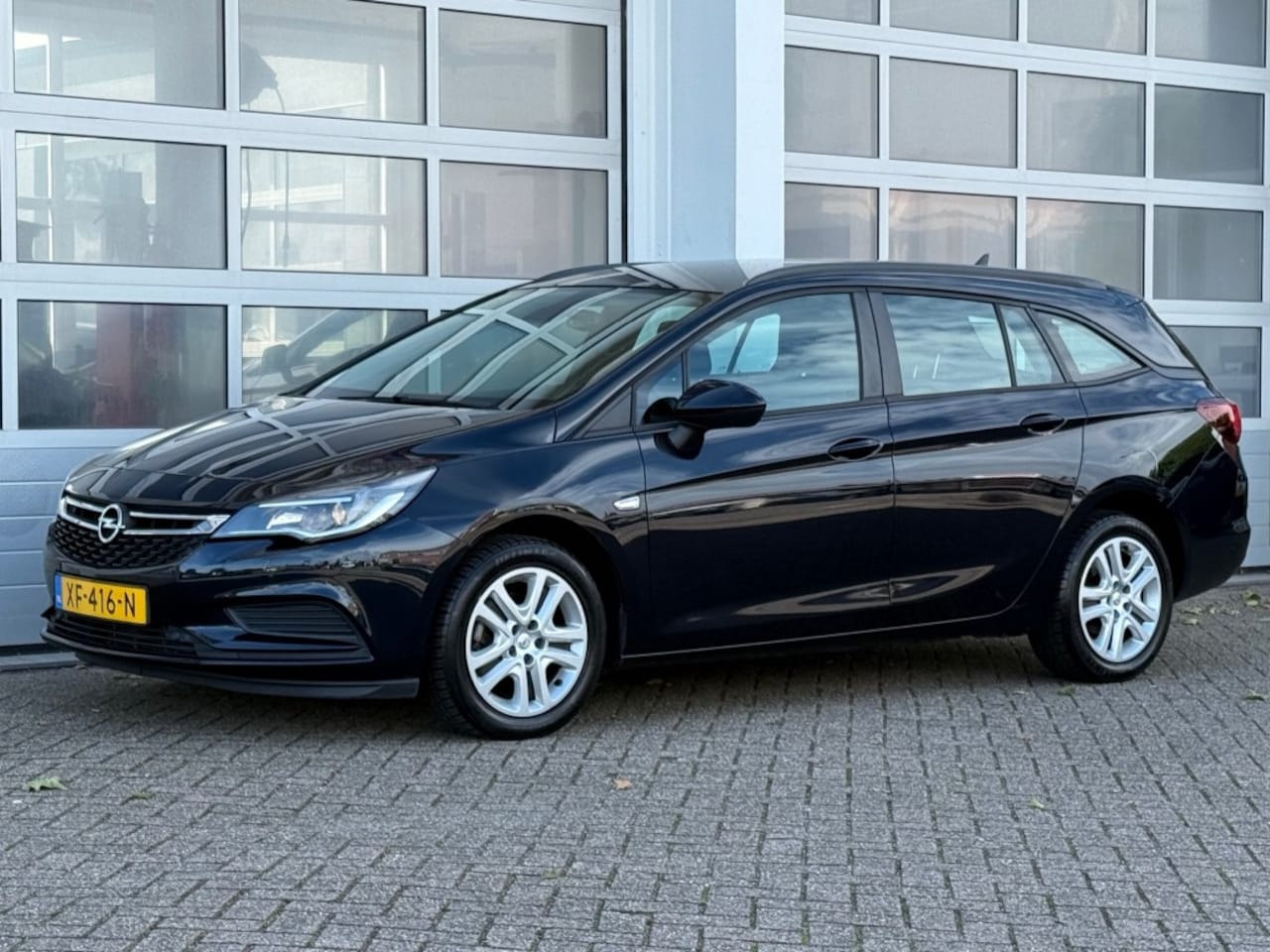 Opel Astra - 1.0 Business Executive Navi Clima Cruise Pdc - AutoWereld.nl
