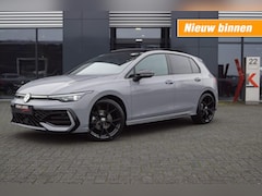 Volkswagen Golf Plus - R-line 1.5 eTSI 150pk DSG facelift Black style/ Panodak/ 19 Inch LM /IQ Matrix LED /Head-u