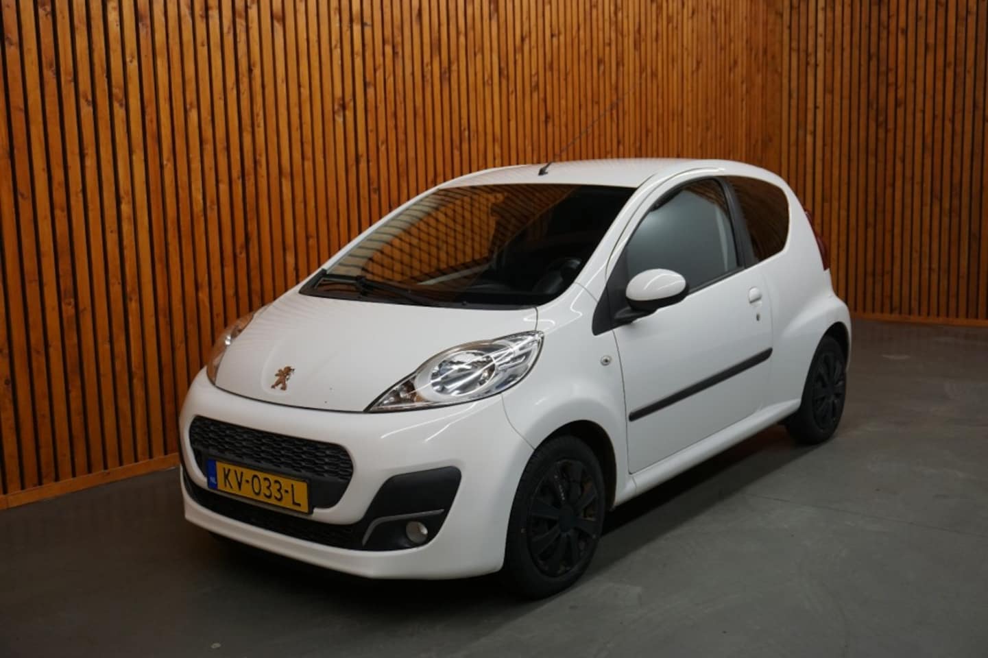 Peugeot 107 - 1.0 Active 3drs AIRCO - AutoWereld.nl