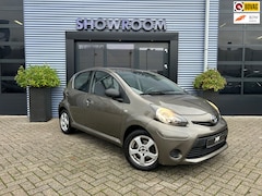 Toyota Aygo - 1.0 VVT-i Now Airco|5-deurs|Lichtmetalenvelgen|