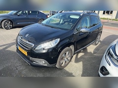 Peugeot 2008 - 1.2 VTi Allure Pack Premium Plus NL-AUTO | 1 STE EIGENAAR | TREKHAAK |
