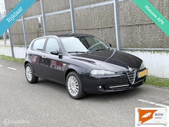 Alfa Romeo 147 - 2.0 T.Spark Blackline II 150PK NAP/NWE APK/AIRCO