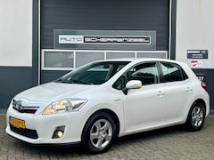 Toyota Auris - 1.8 Full Hybrid I AIRCO I CC I NAVI I NL AUTO