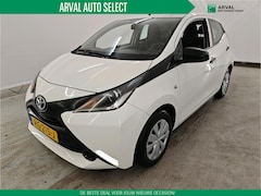Toyota Aygo - 1.0 VVT-i 69pk x-fun | Airconditioning | Bluetooth Carkit en muziek streamen | 5 Deurs | E