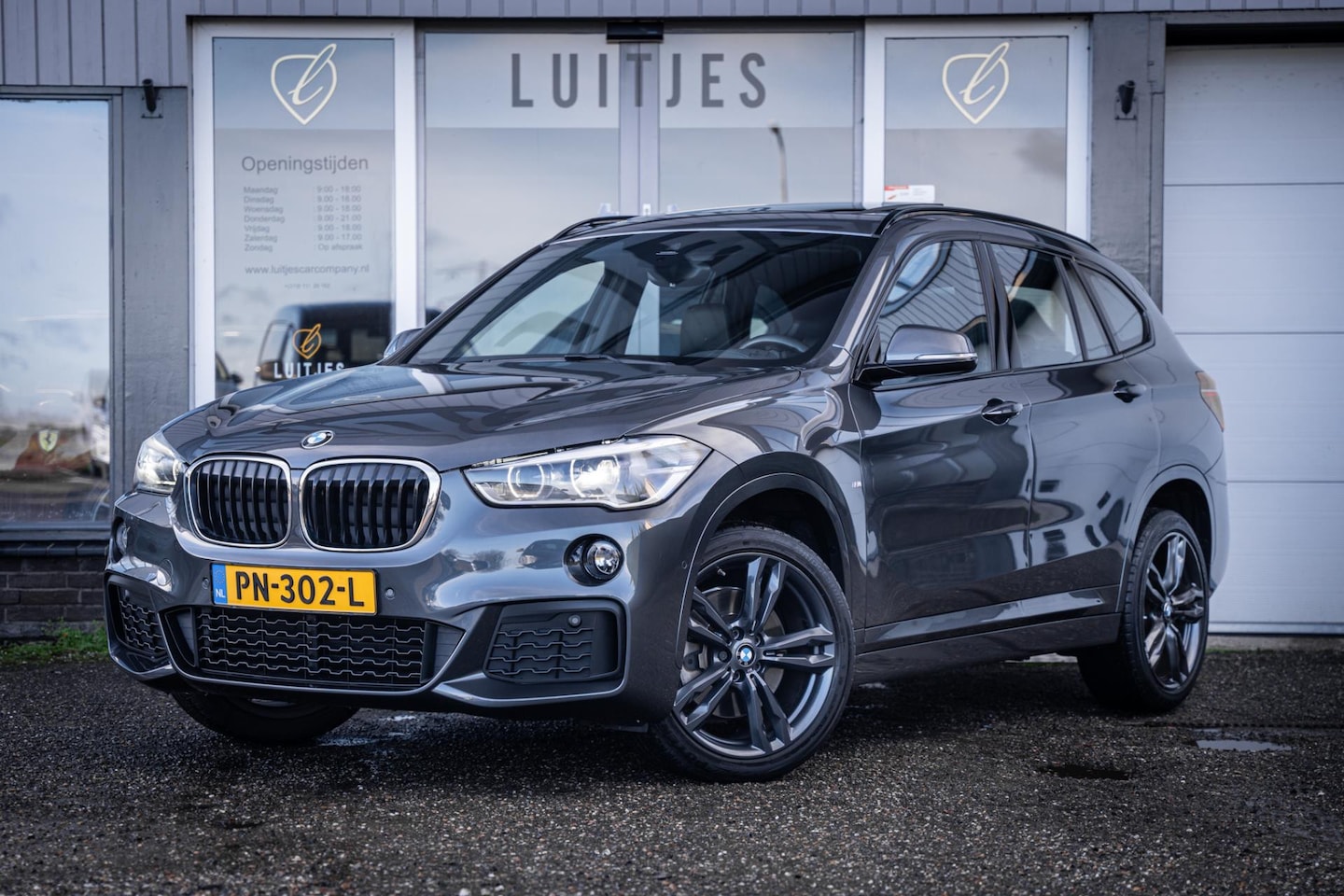BMW X1 - SDrive20i M-Sport I Org.NL I Pano-dak I HuD I Lederen-sportstoelen I Elek-A.klep I Dealer- - AutoWereld.nl