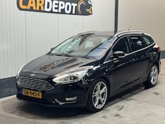 Ford Focus Wagon - 1.0 Titanium Edition Vol opties Zeer Netjes