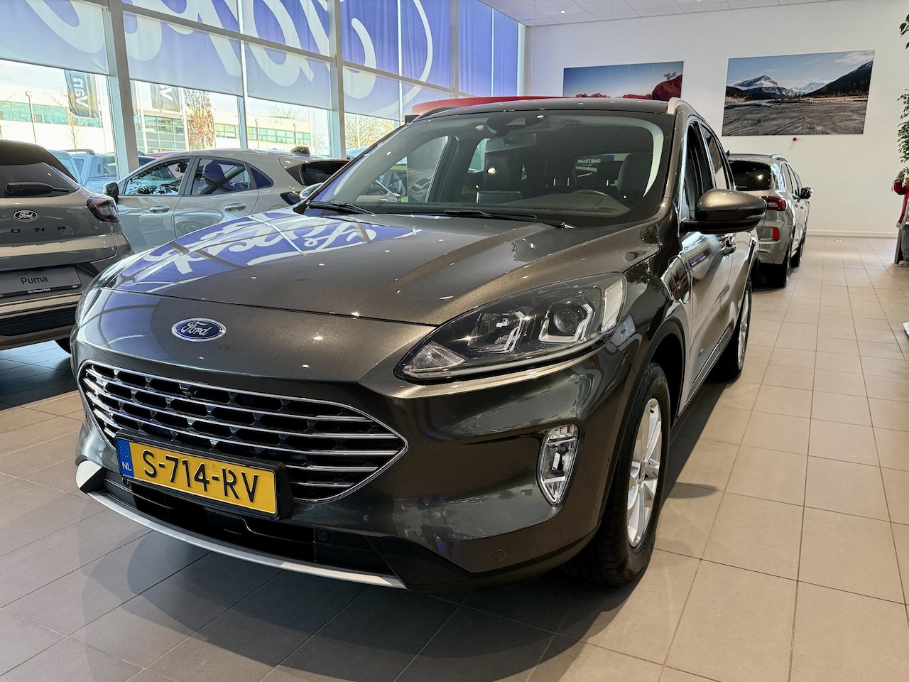 Ford Kuga - 2.5 PHEV Titanium Panoramadak | Elektrische Achterklep | Adaptieve Cruise Controle | AGR s - AutoWereld.nl