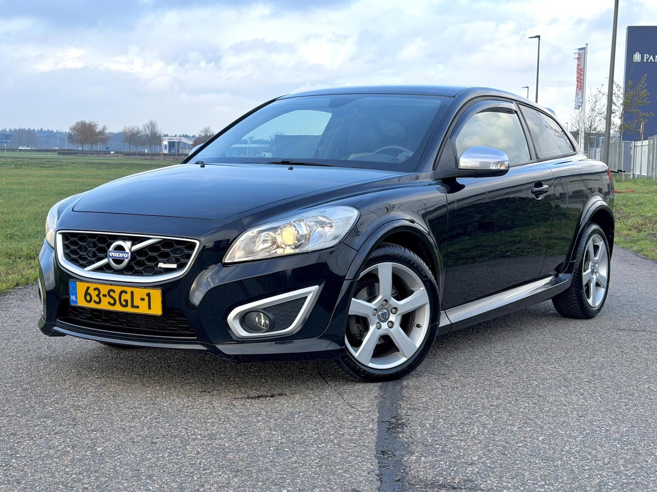 Volvo C30 - 2.0 R-Design Top onderhouden | Keurig nette auto - AutoWereld.nl