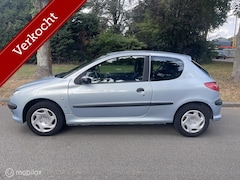 Peugeot 206 - 1.4 XT. AUTOMAAT - 96.146 NAP ✅